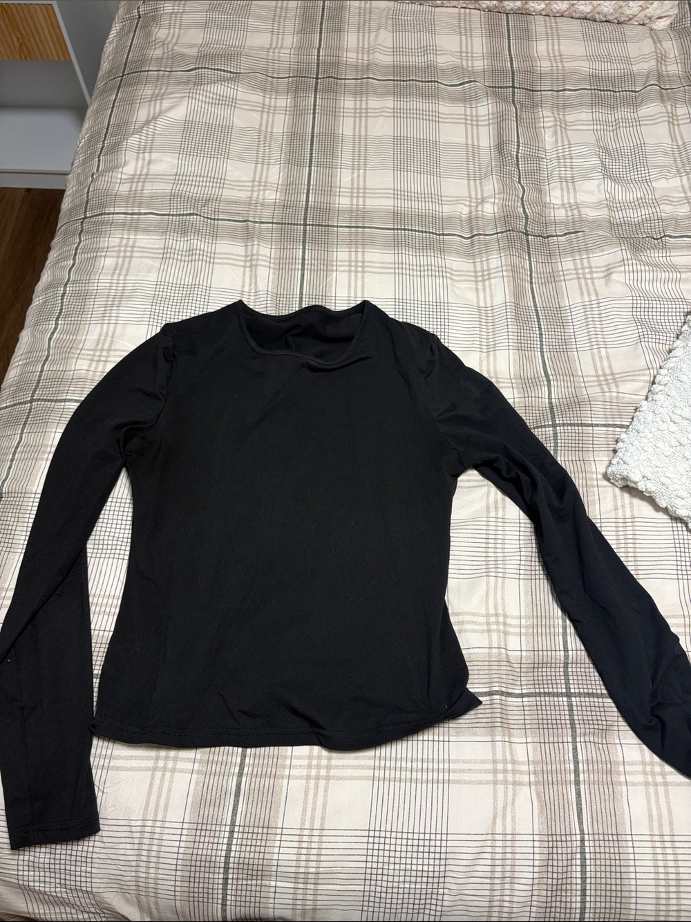 SHEIN Black Long Sleeve Crewneck Top